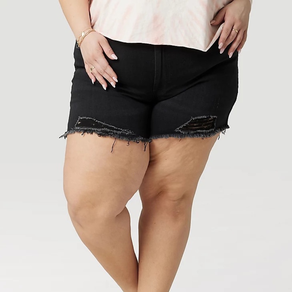 Wrangler high rise frayed shorts